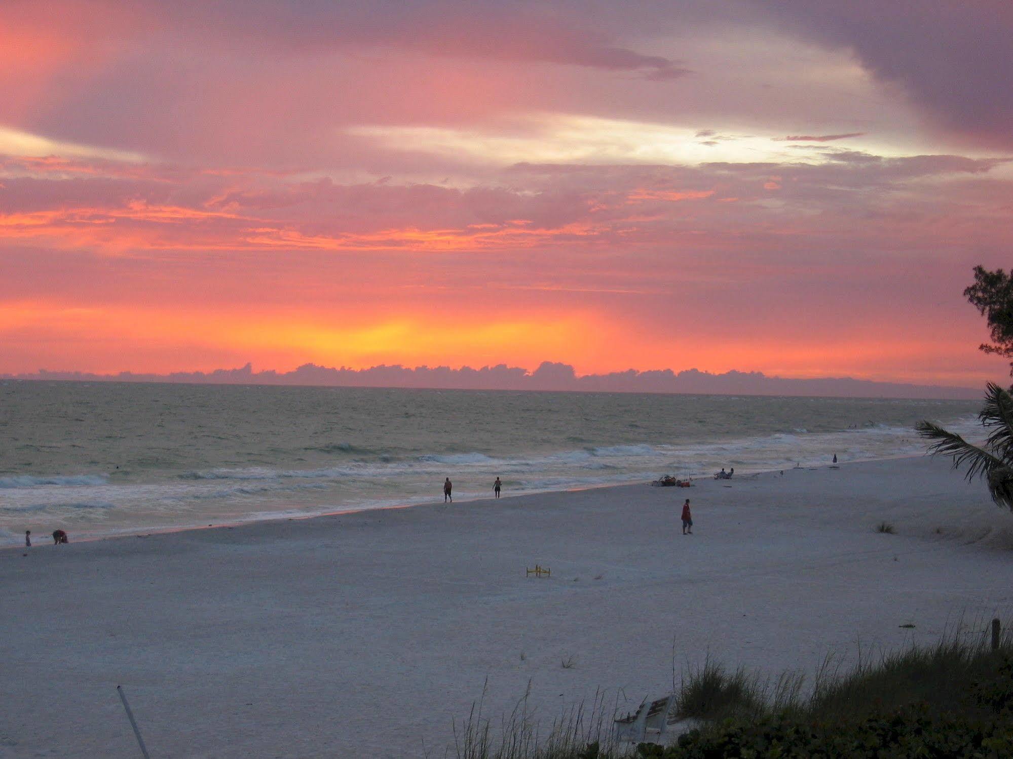 Coconuts Beach Resort Anna Maria Exterior foto